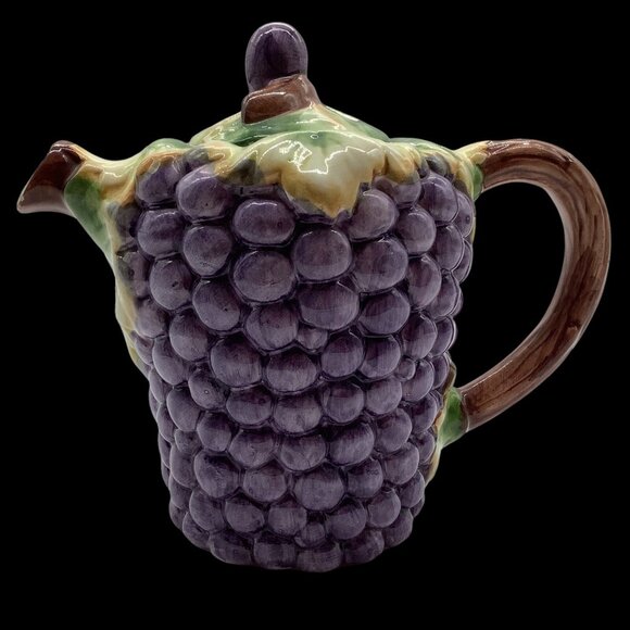 Majolica Vintage Grape Designed Pitcher, Made in Portugal Collectible Serveware - Picture 2 of 12